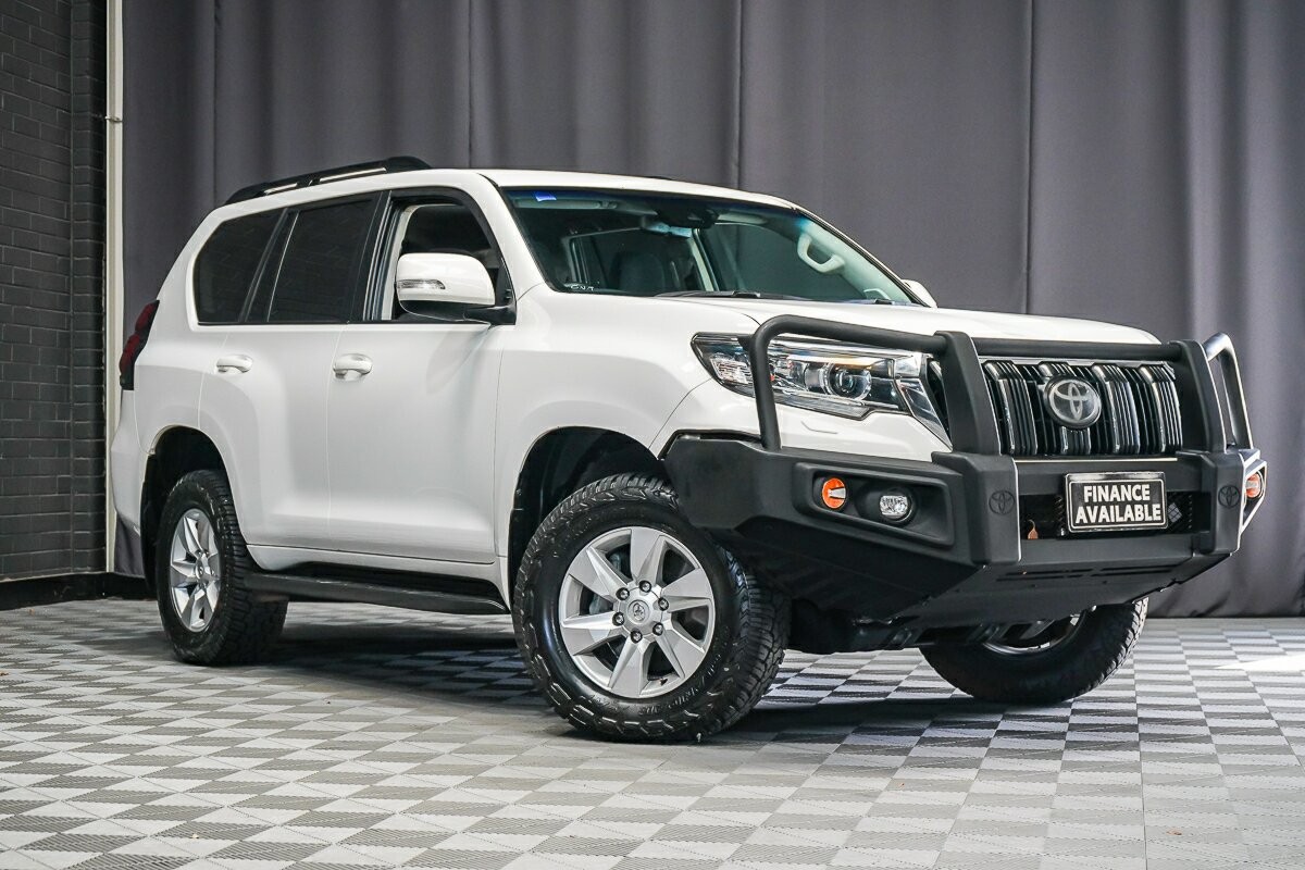 Toyota Landcruiser Prado image 1