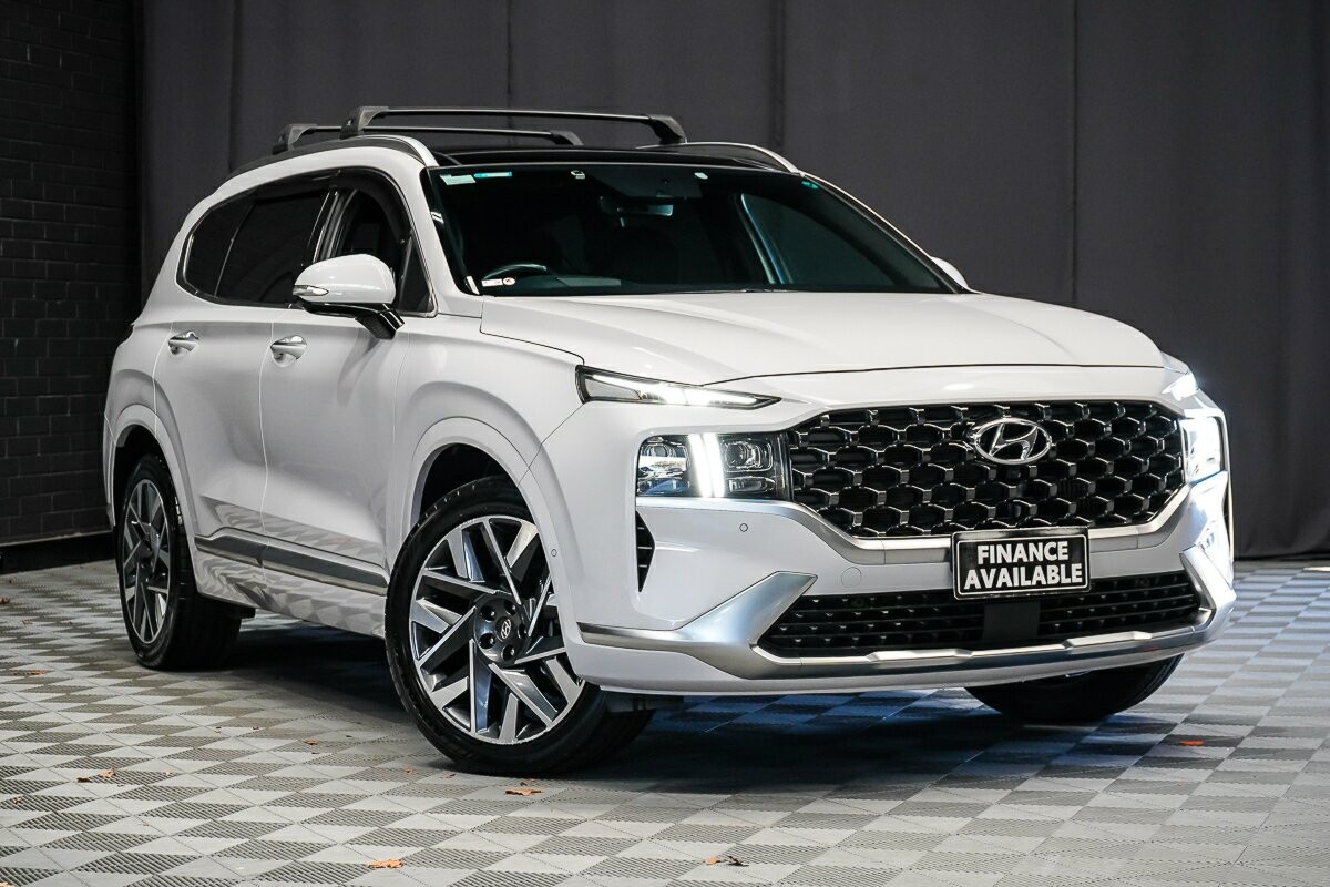 Hyundai Santa Fe image 1