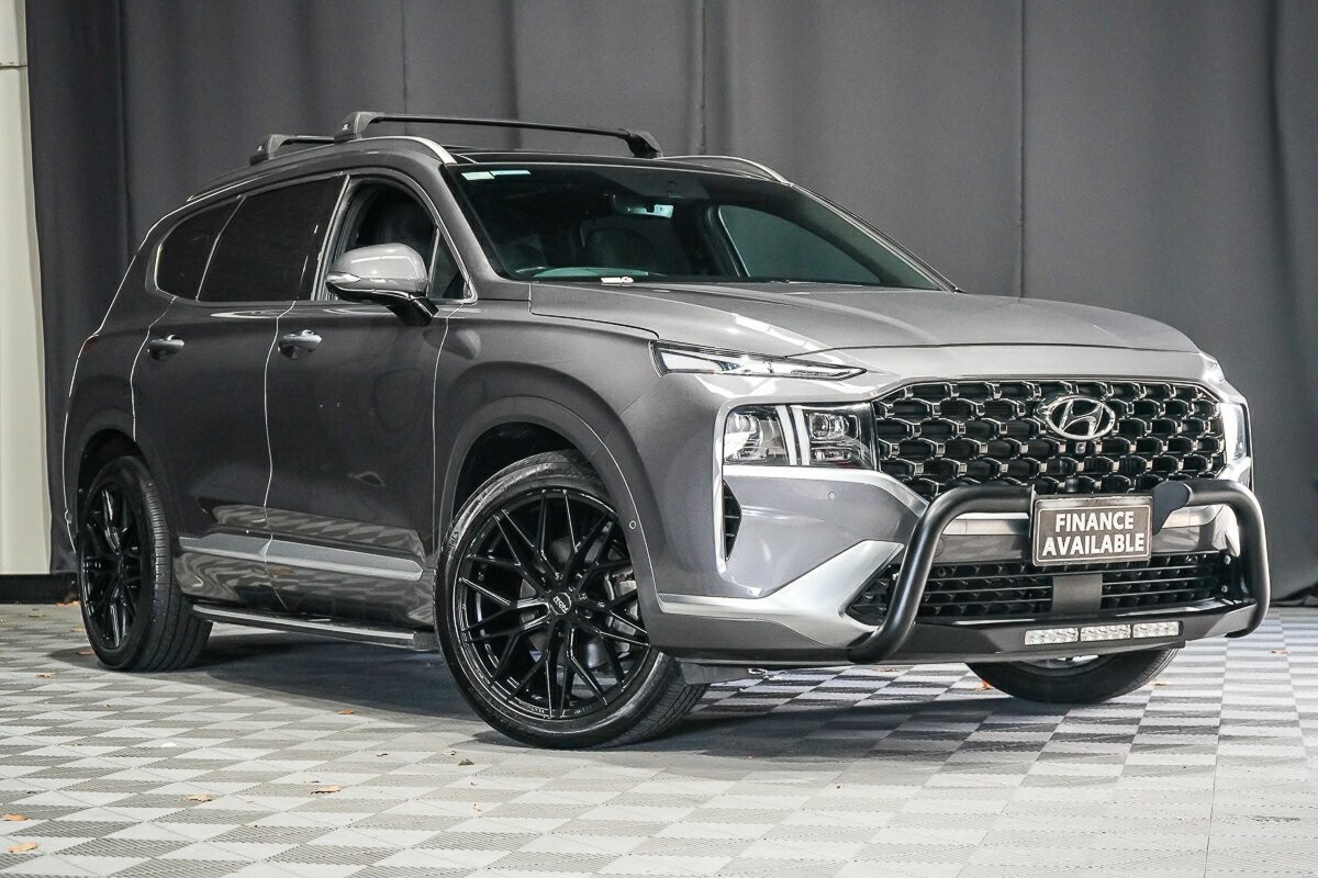 Hyundai Santa Fe image 1