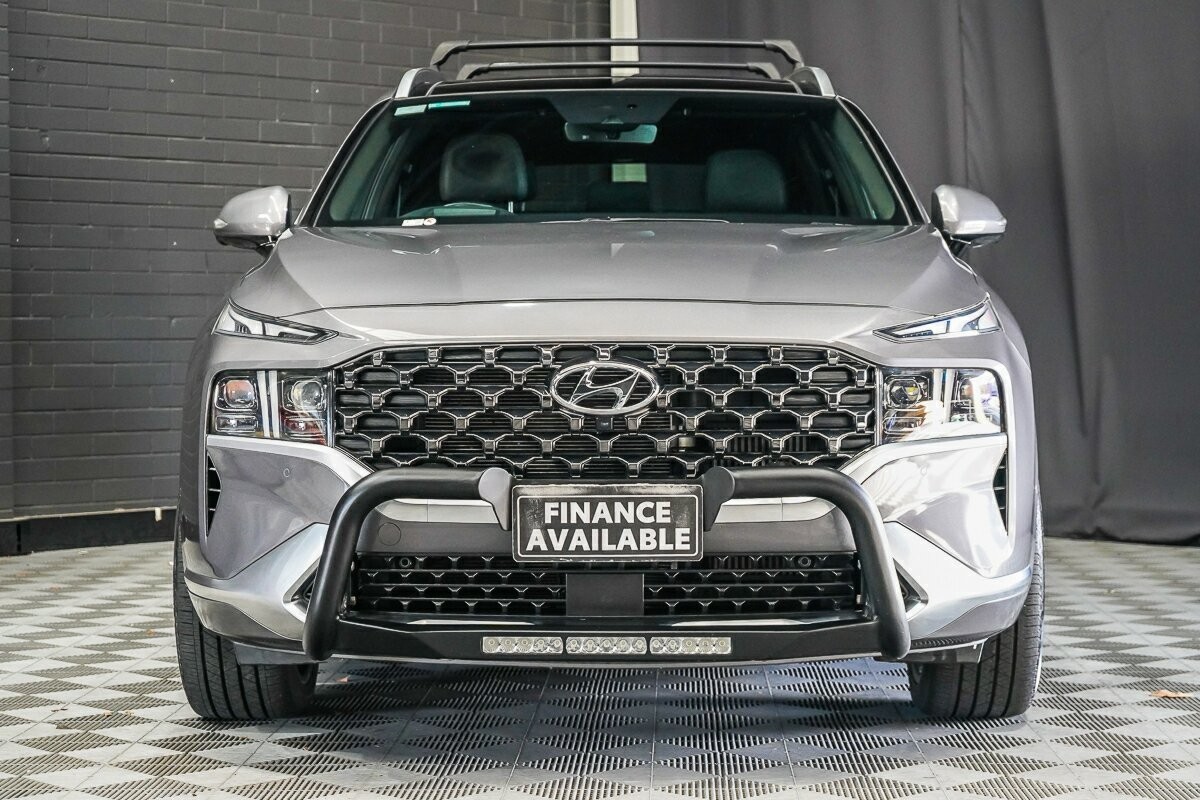 Hyundai Santa Fe image 3