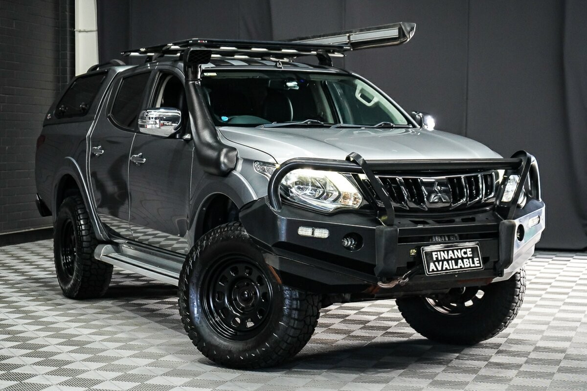 Mitsubishi Triton image 1