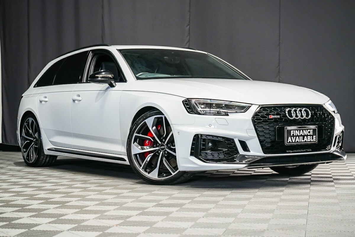 Audi Rs4 image 1