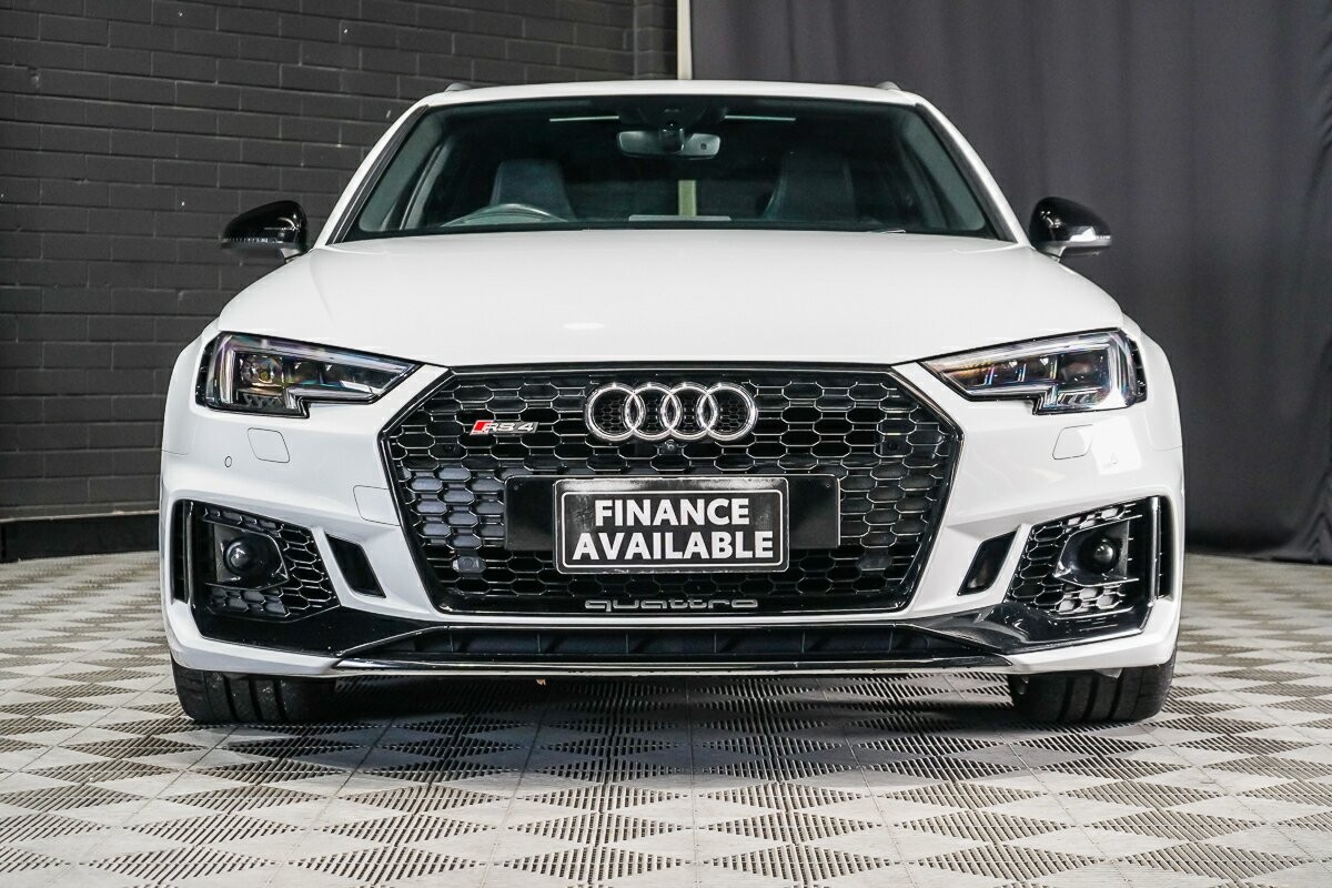 Audi Rs4 image 3