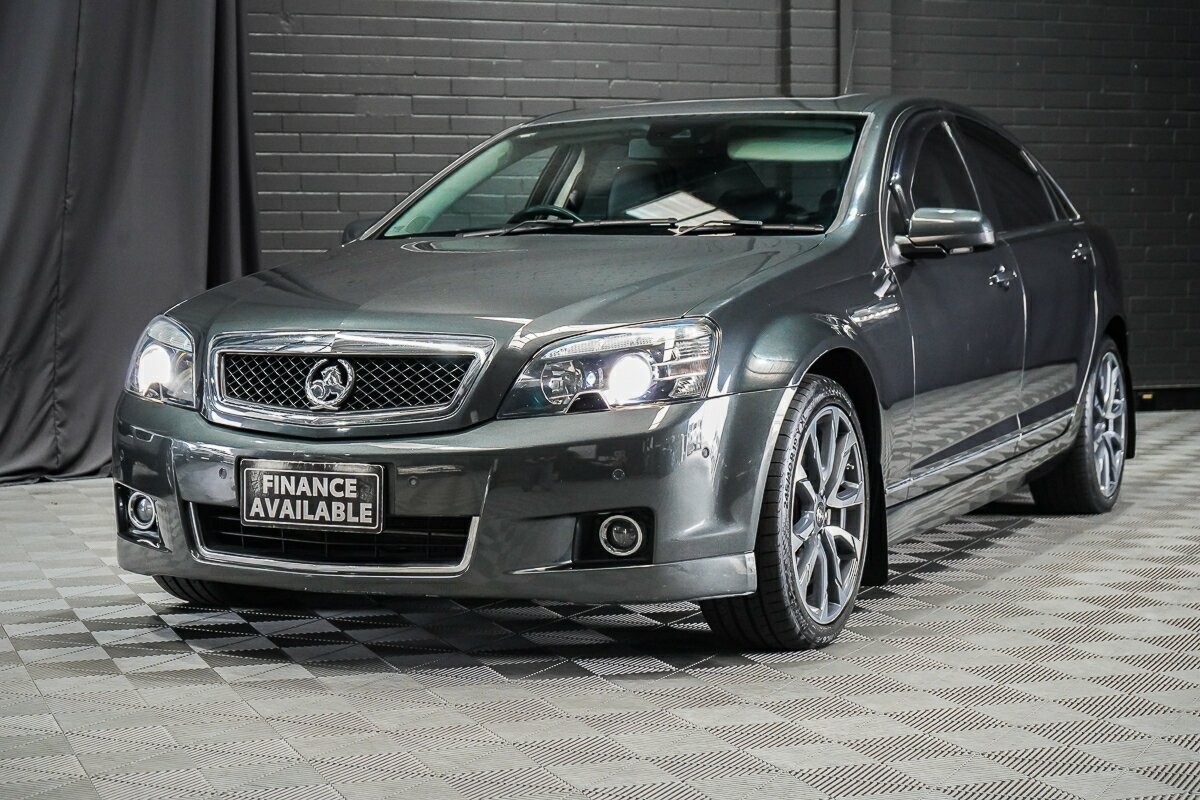 Holden Caprice image 4