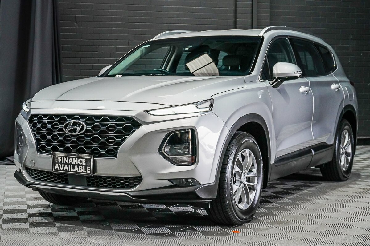 Hyundai Santa Fe image 4