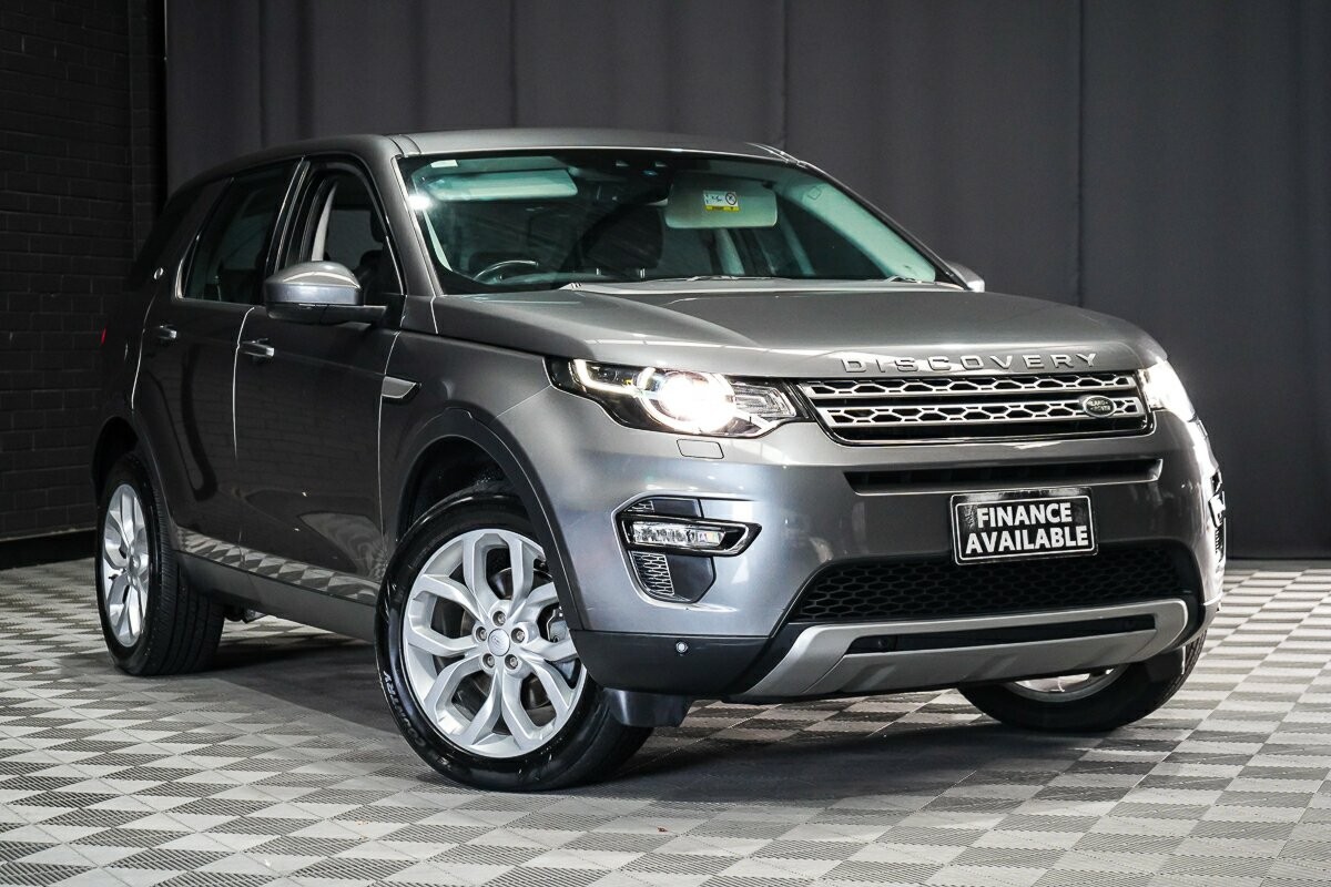 Land Rover Discovery Sport image 1