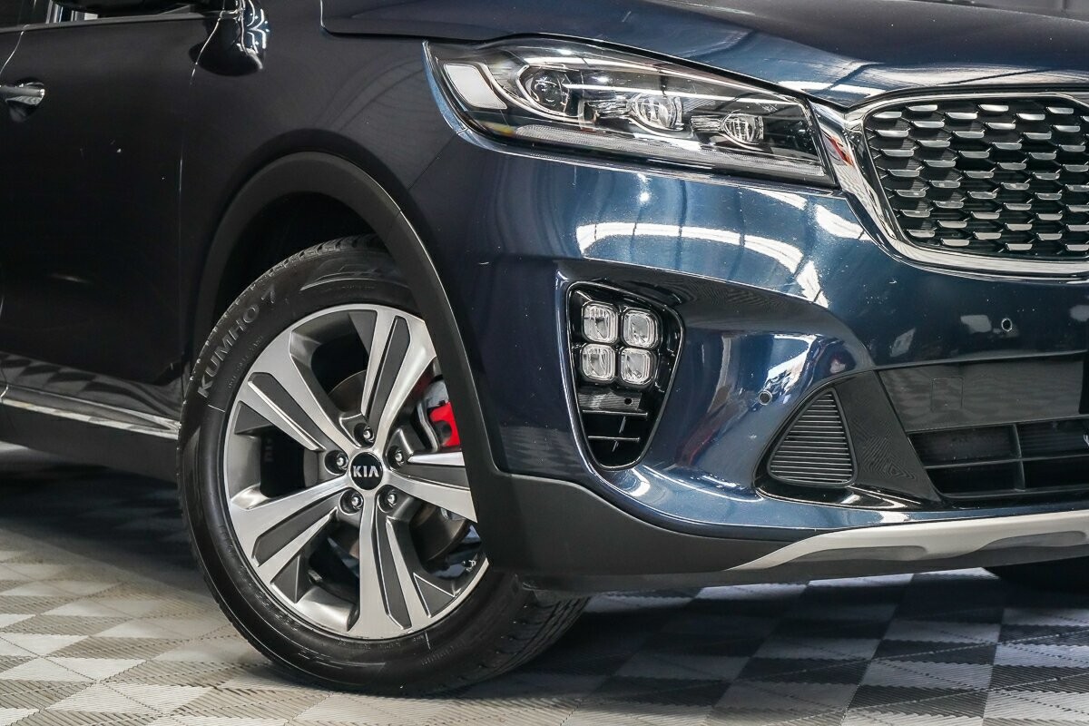 Kia Sorento image 2