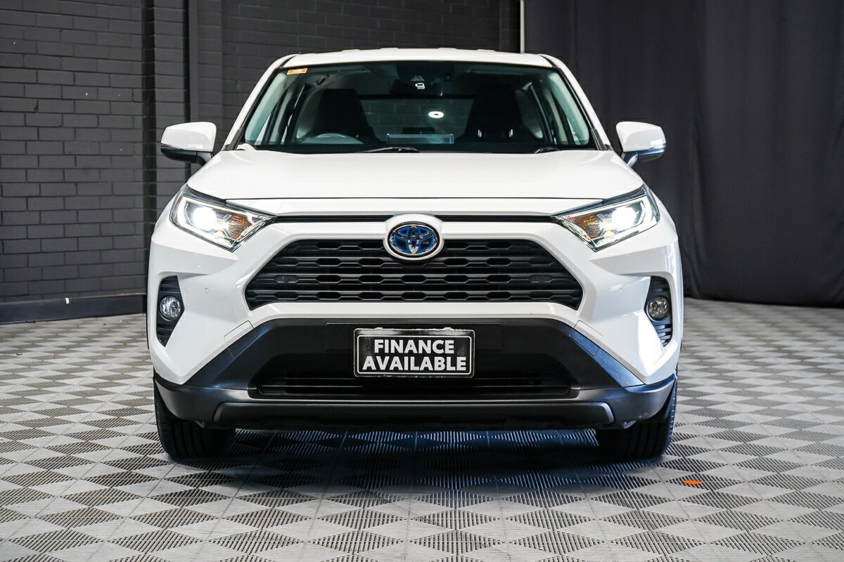Toyota Rav4 image 3