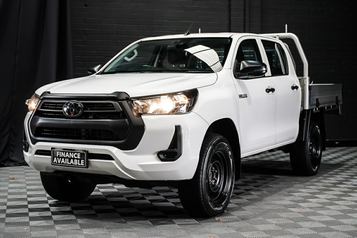 Toyota Hilux image 4