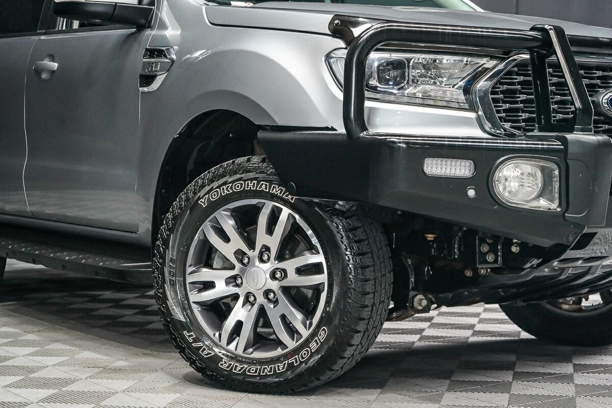 Ford Everest image 2