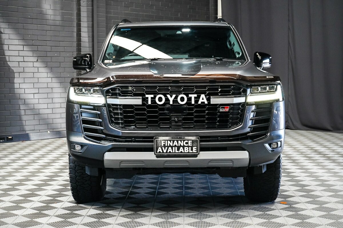 Toyota Landcruiser image 3