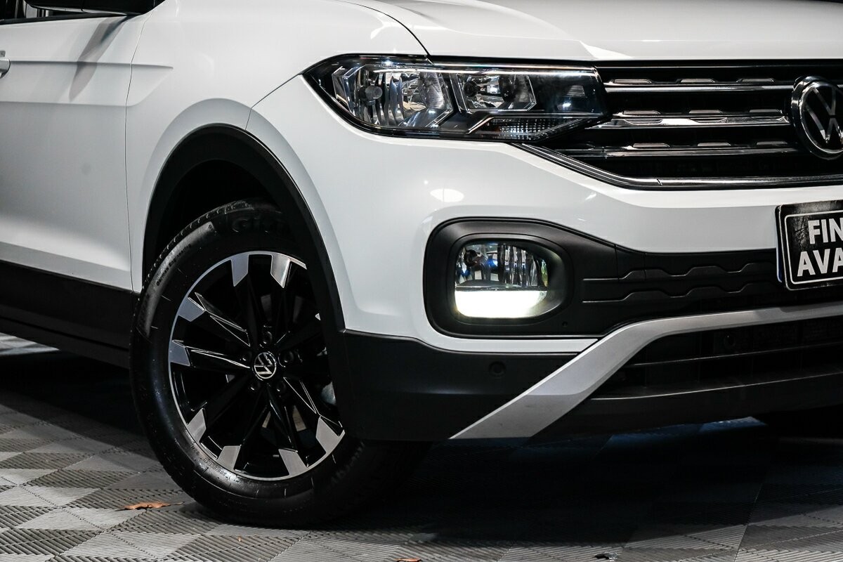 Volkswagen T-cross image 2