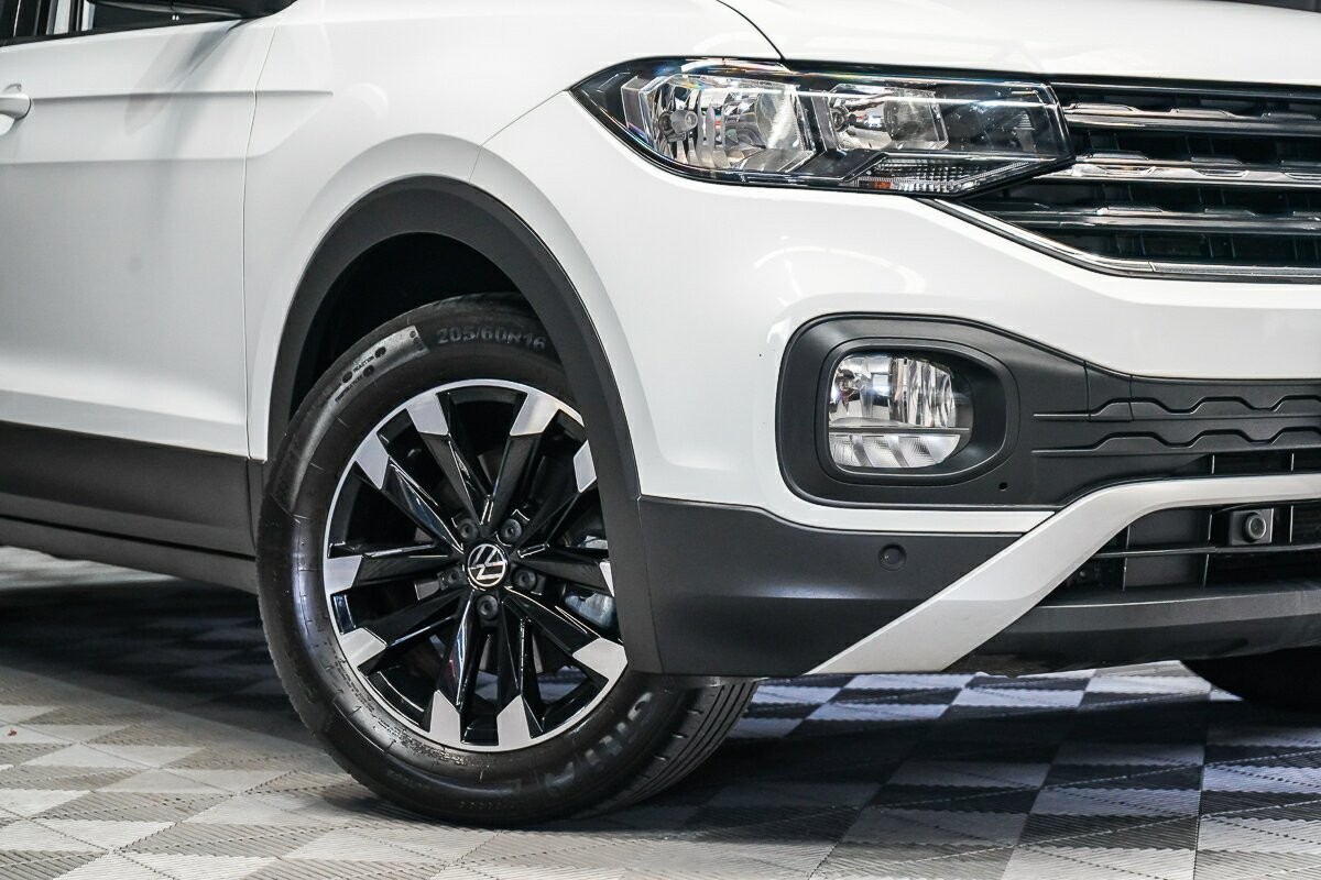 Volkswagen T-cross image 2