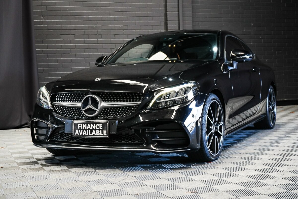 Mercedes Benz C-class image 4