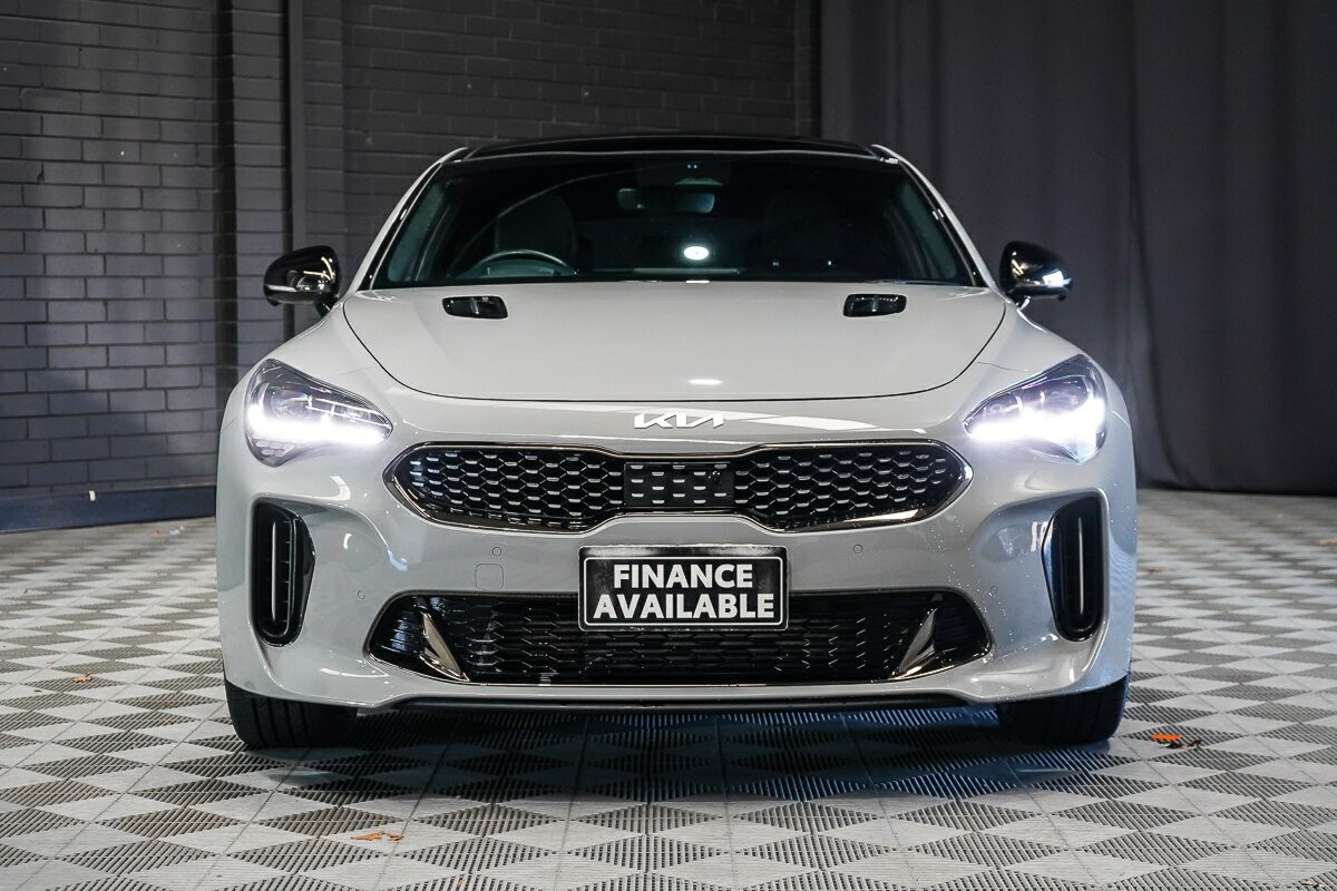 Kia Stinger image 3