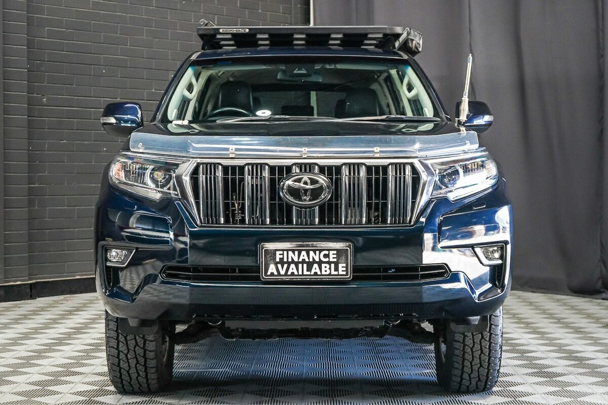 Toyota Landcruiser Prado image 3
