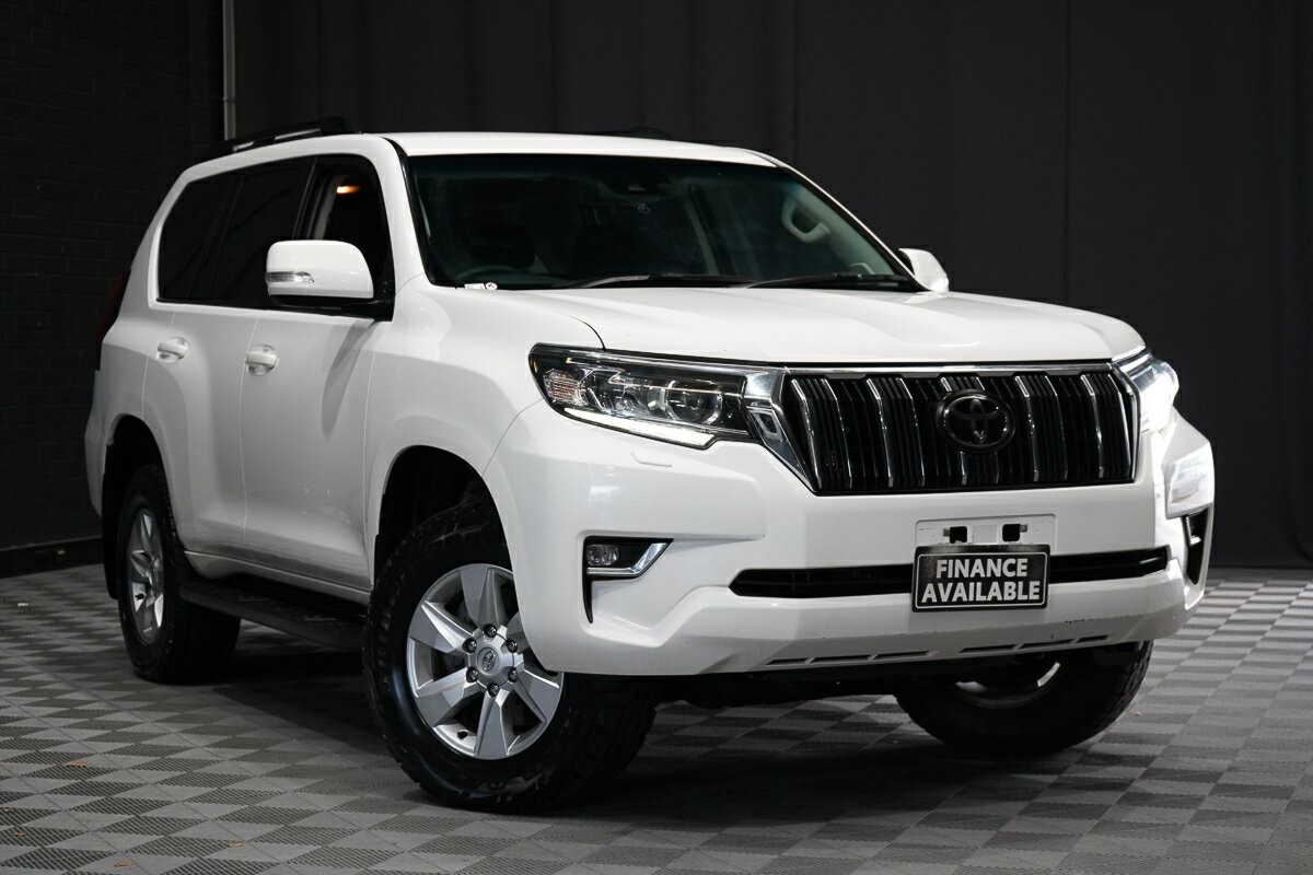 Toyota Landcruiser Prado image 1