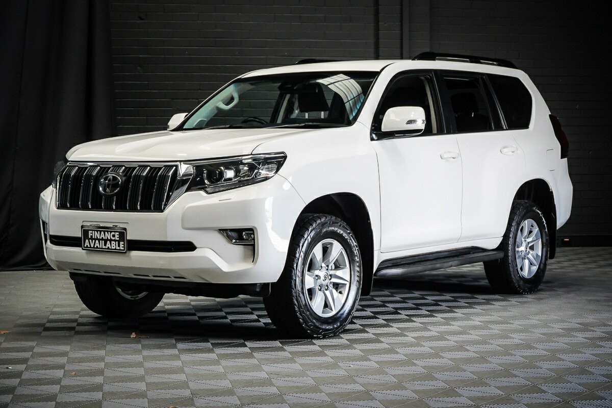 Toyota Landcruiser Prado image 4