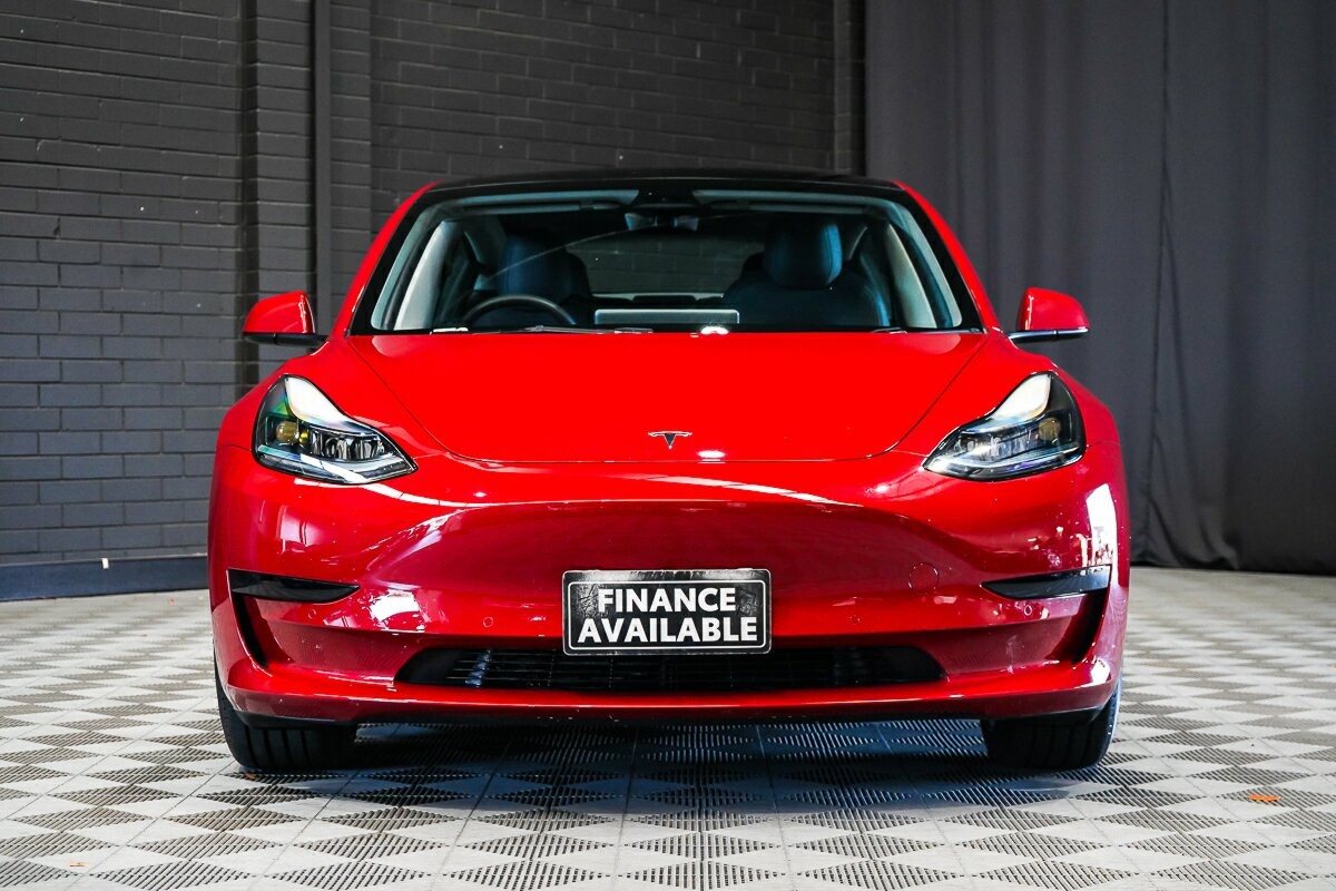 Tesla Model 3 image 3