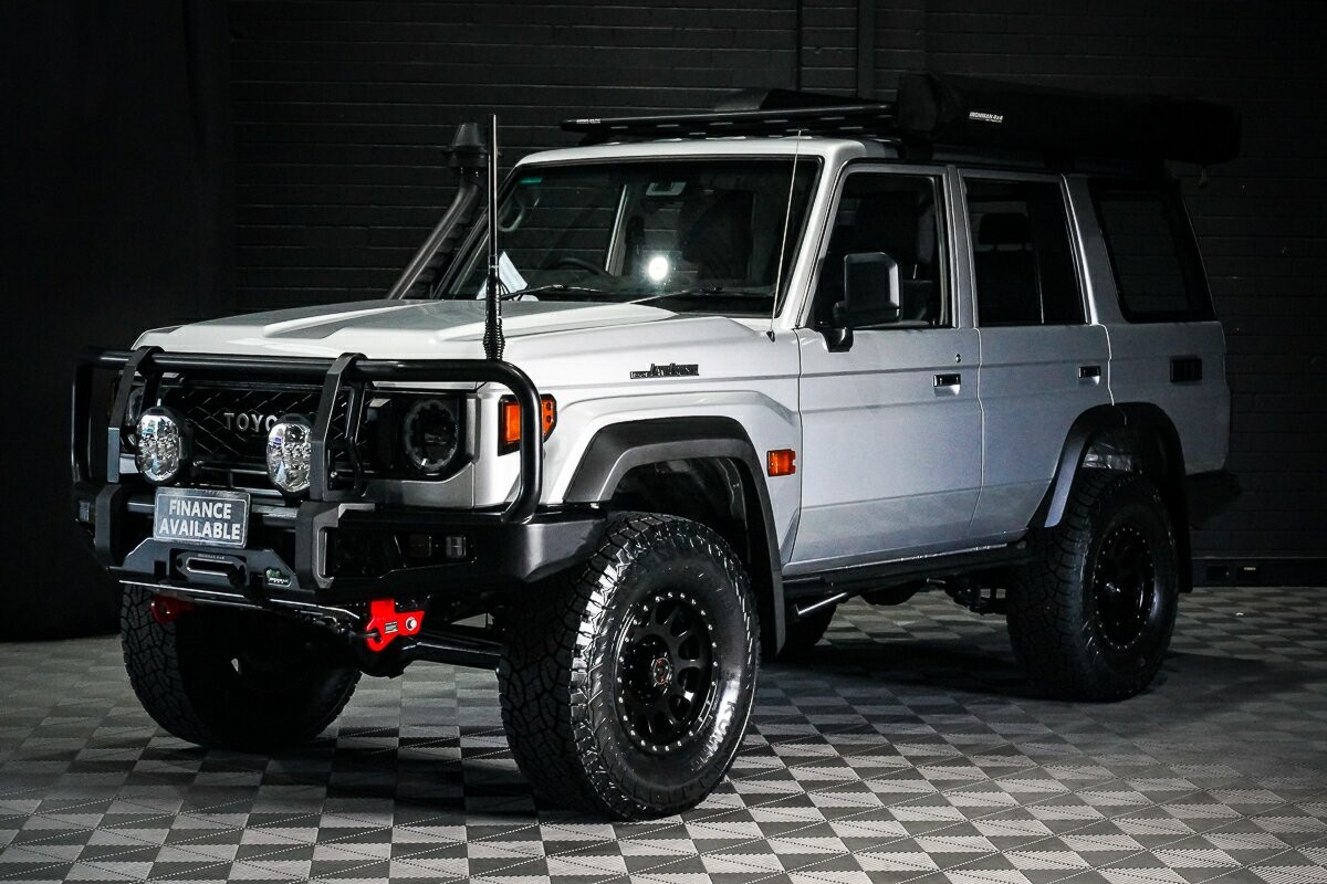 Toyota Landcruiser image 4