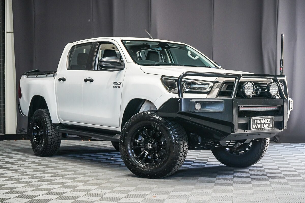 Toyota Hilux image 1