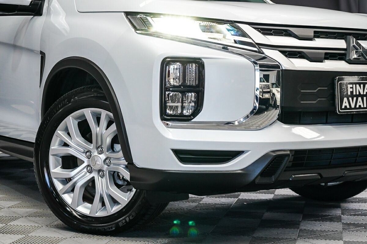 Mitsubishi Asx image 2