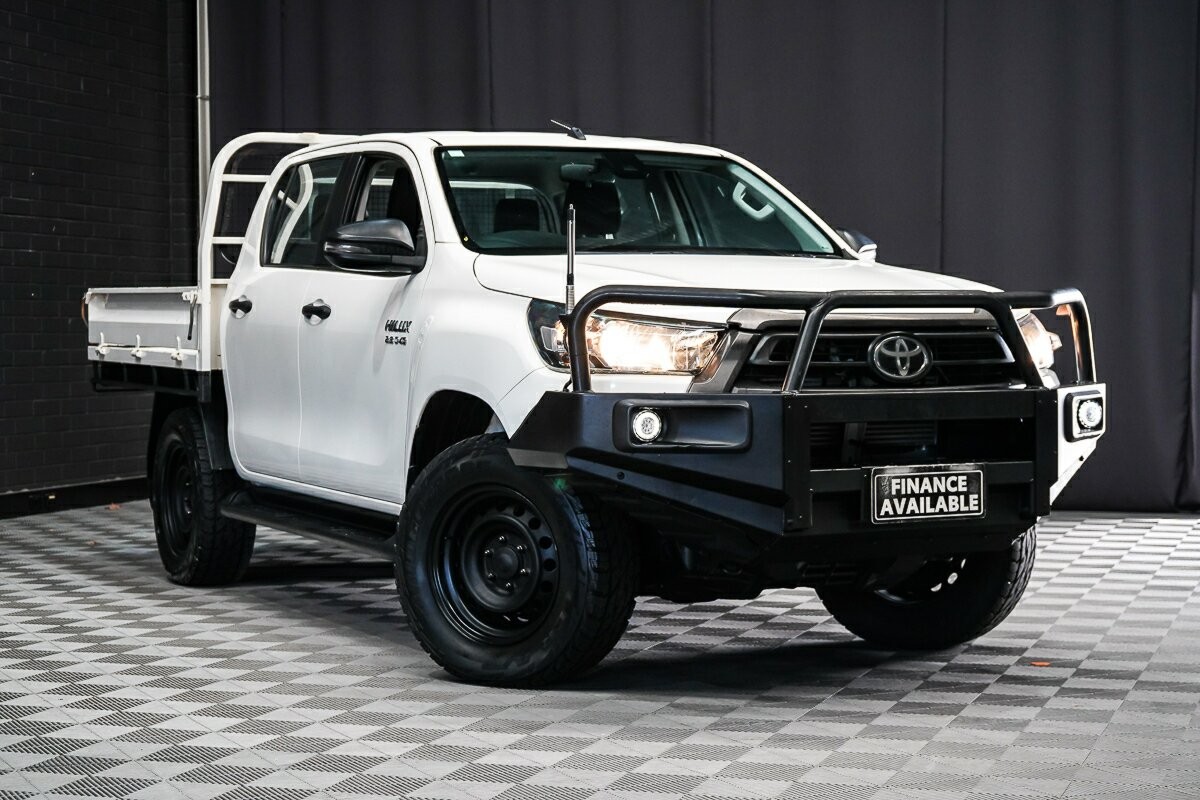 Toyota Hilux image 1