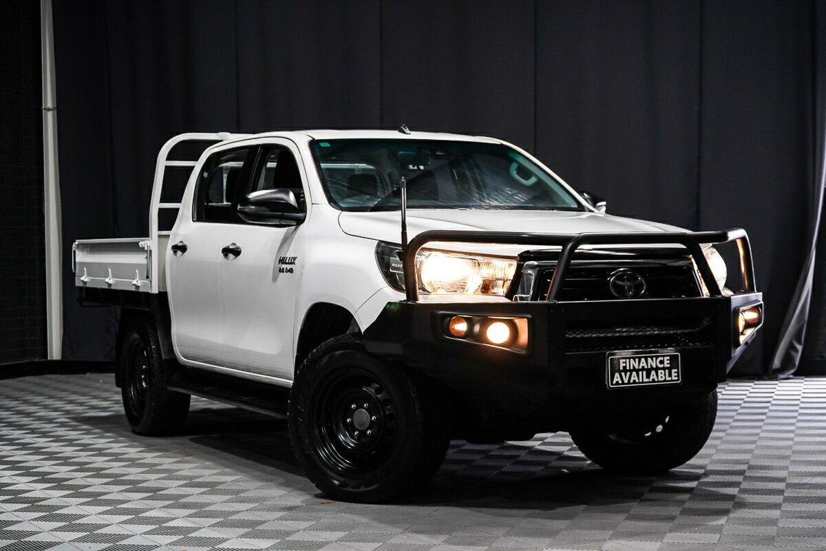Toyota Hilux image 1