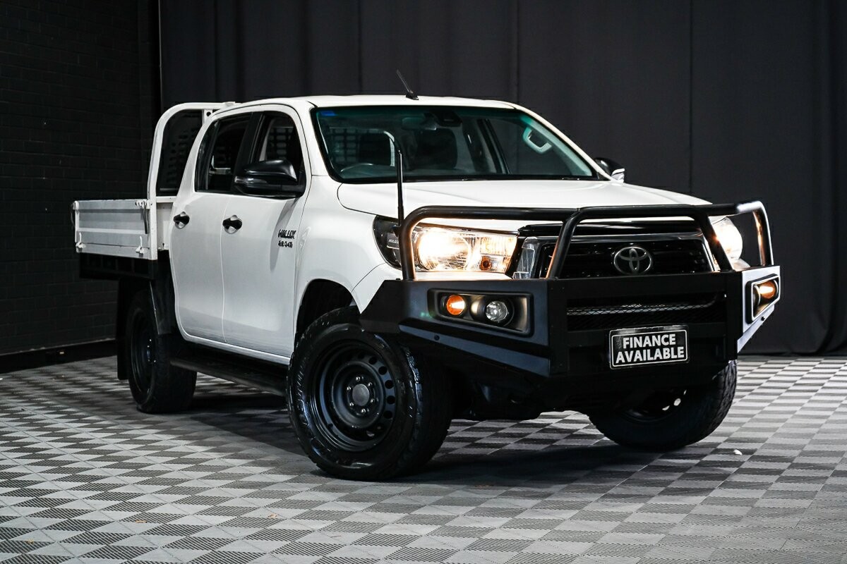 Toyota Hilux image 1