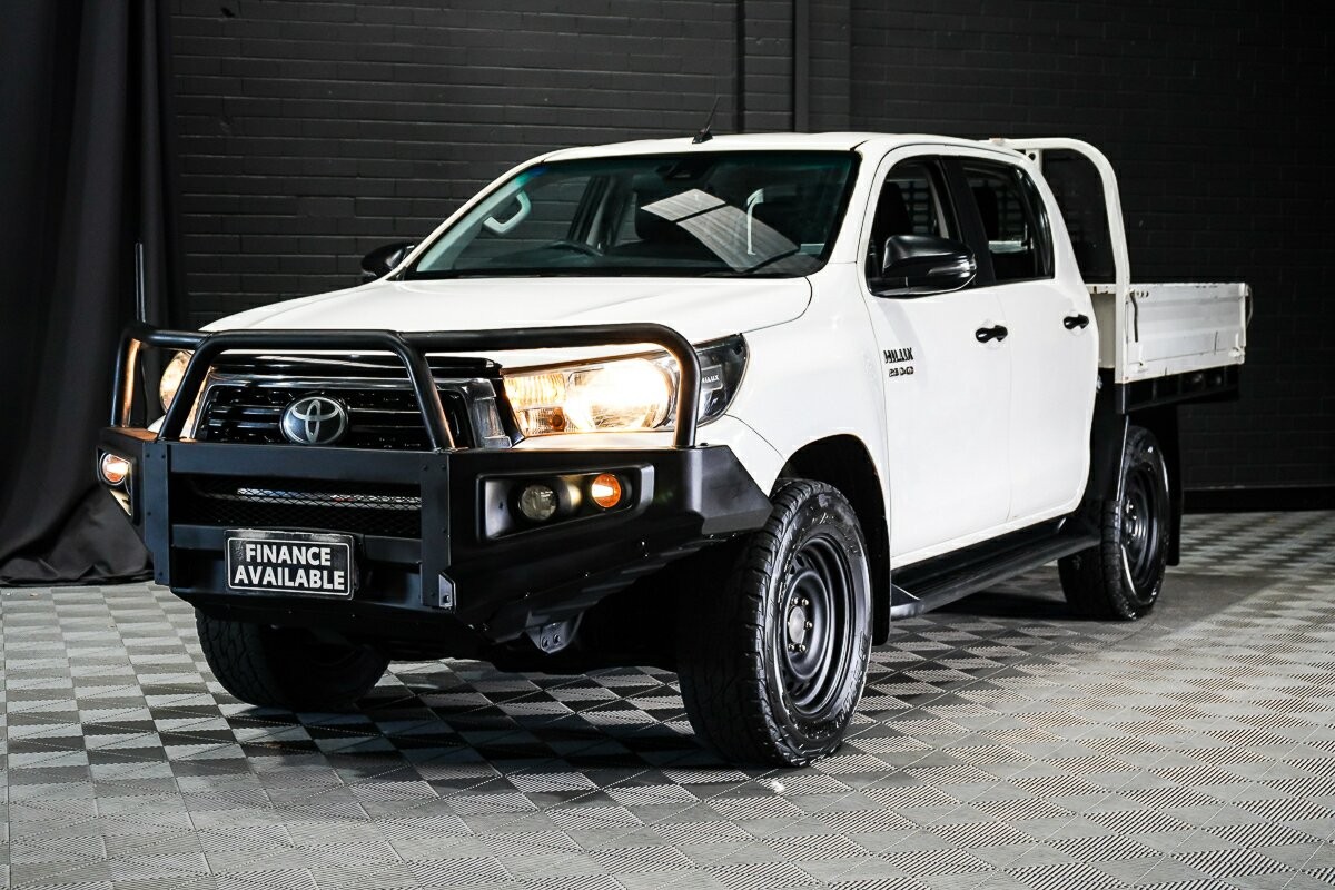 Toyota Hilux image 4