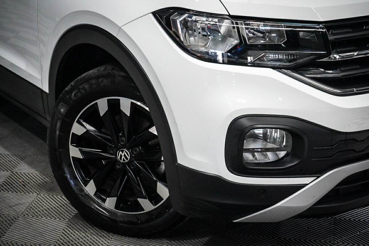 Volkswagen T-cross image 2