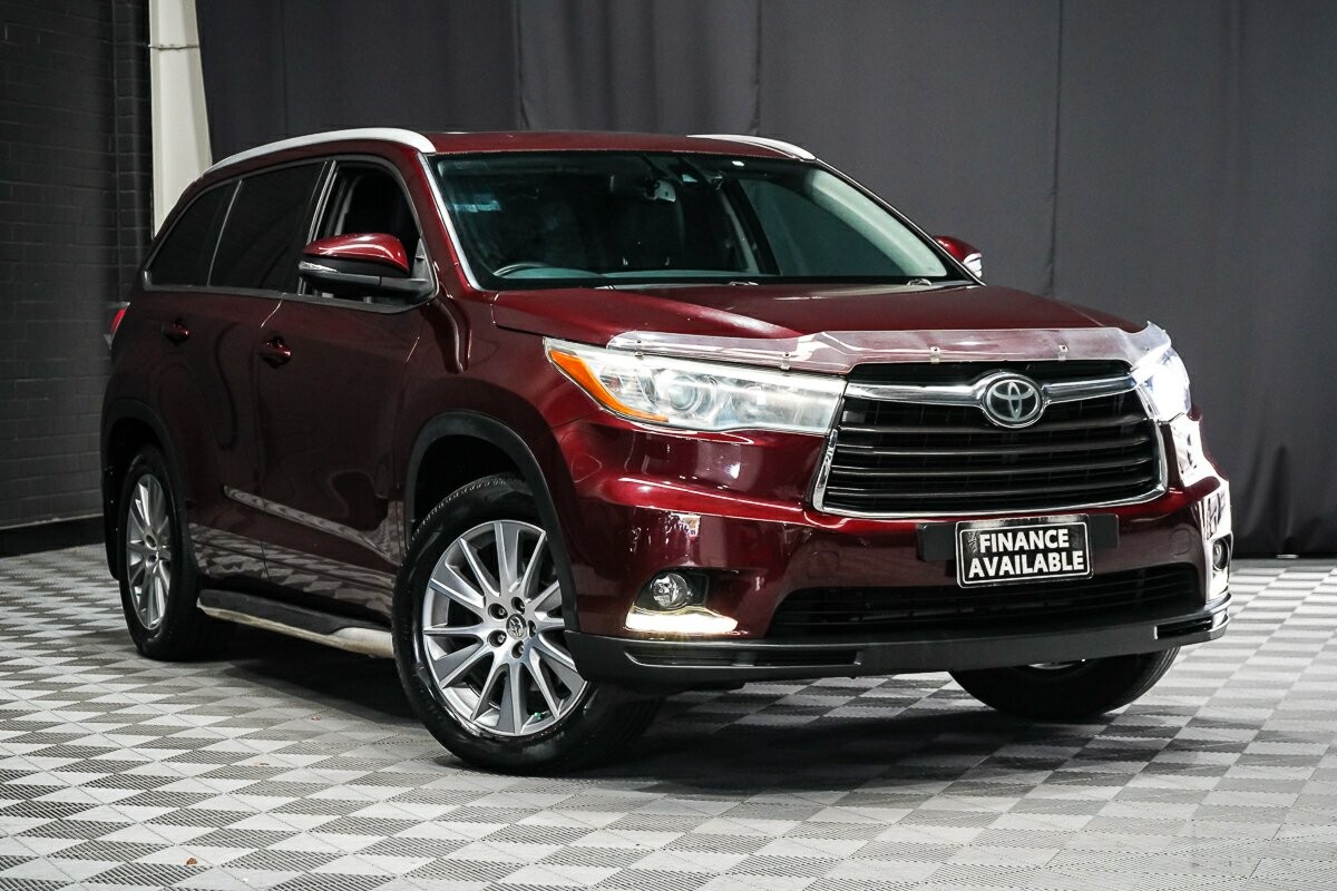 Toyota Kluger image 1