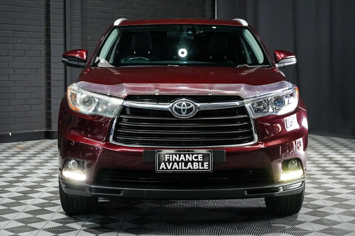 Toyota Kluger image 3