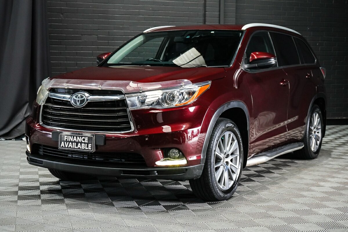 Toyota Kluger image 4