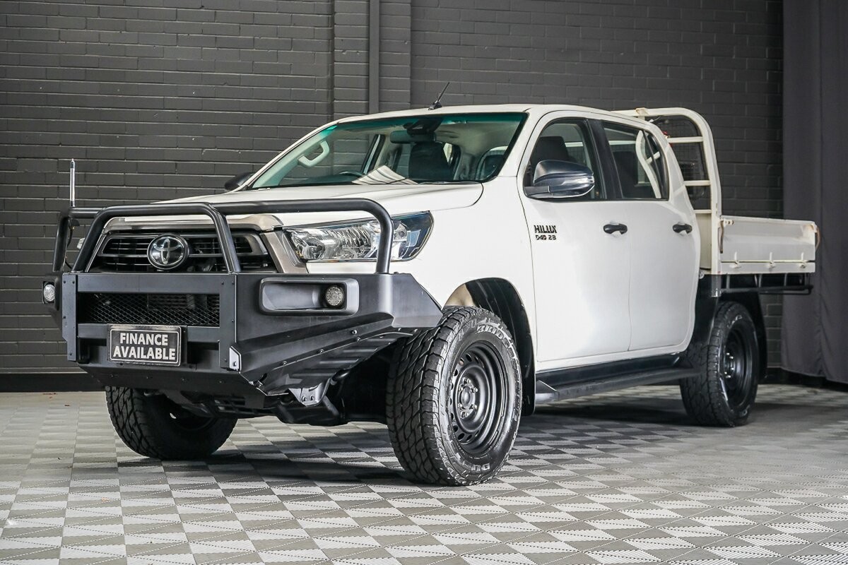 Toyota Hilux image 4
