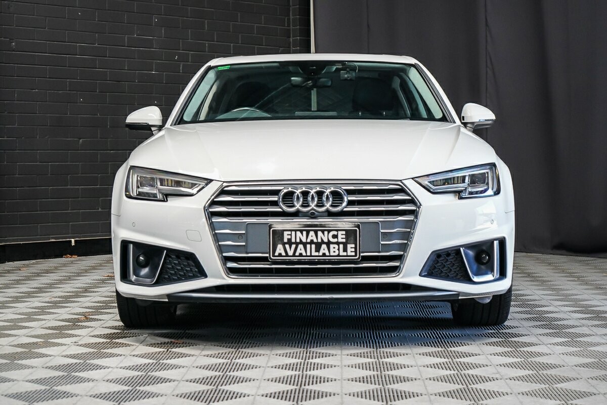 Audi A4 image 3