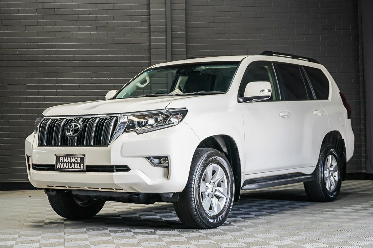 Toyota Landcruiser Prado image 4