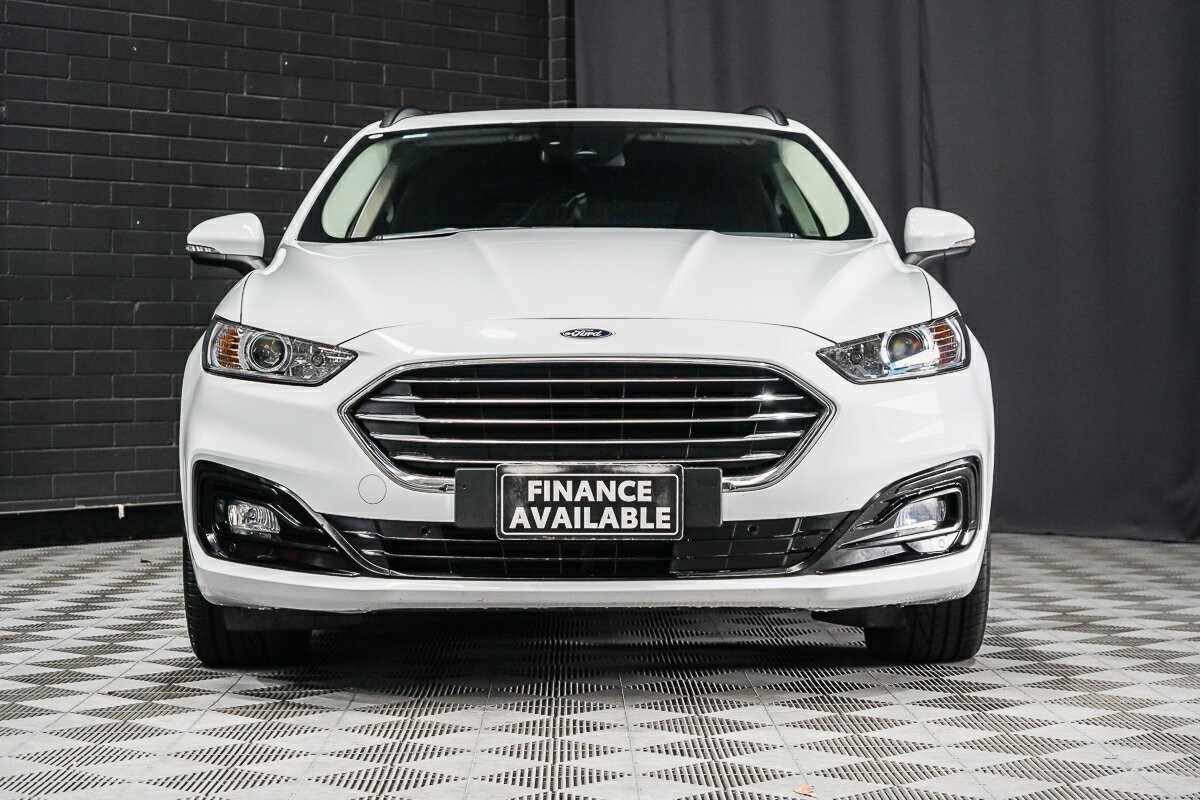 Ford Mondeo image 3