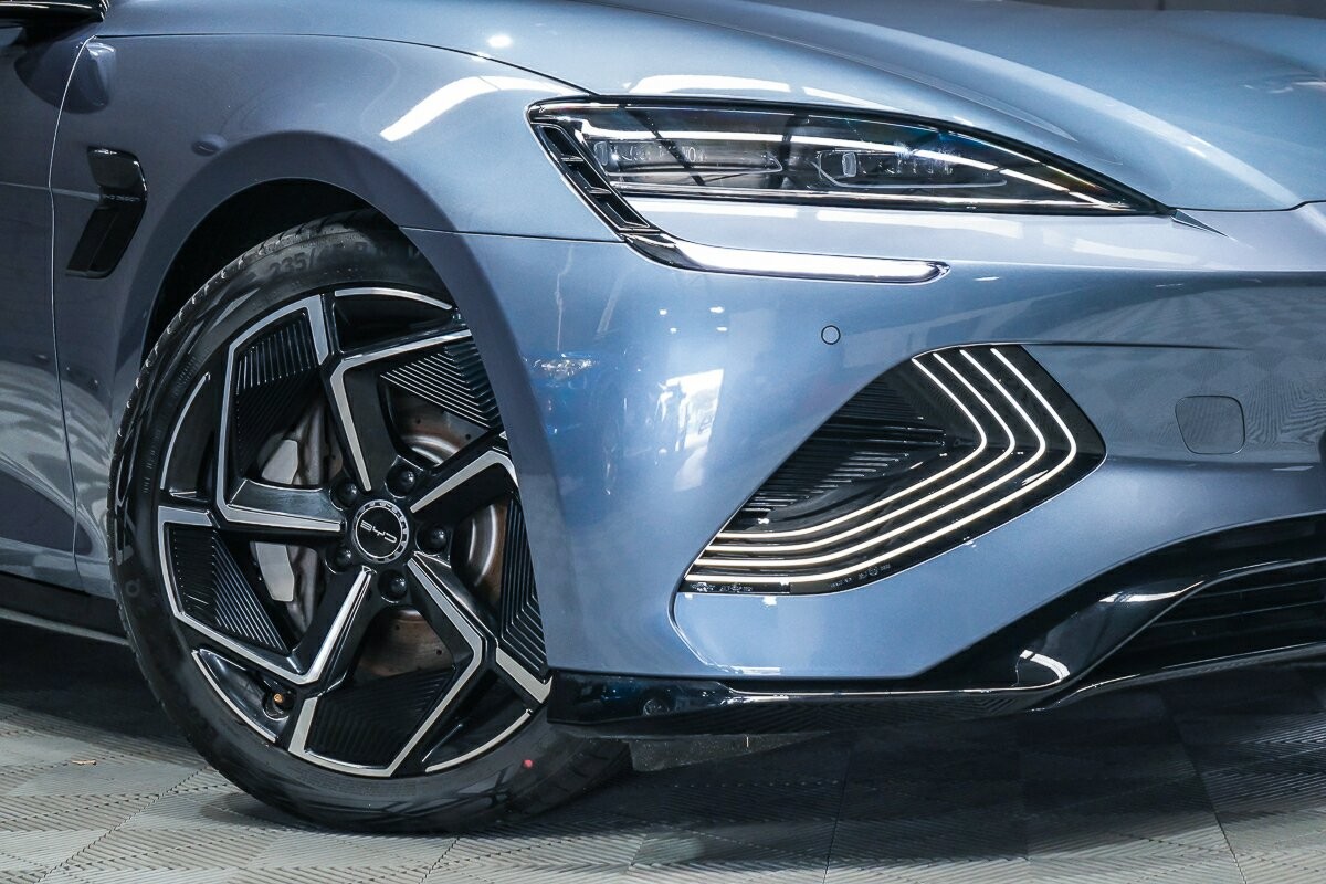 Byd Seal image 2