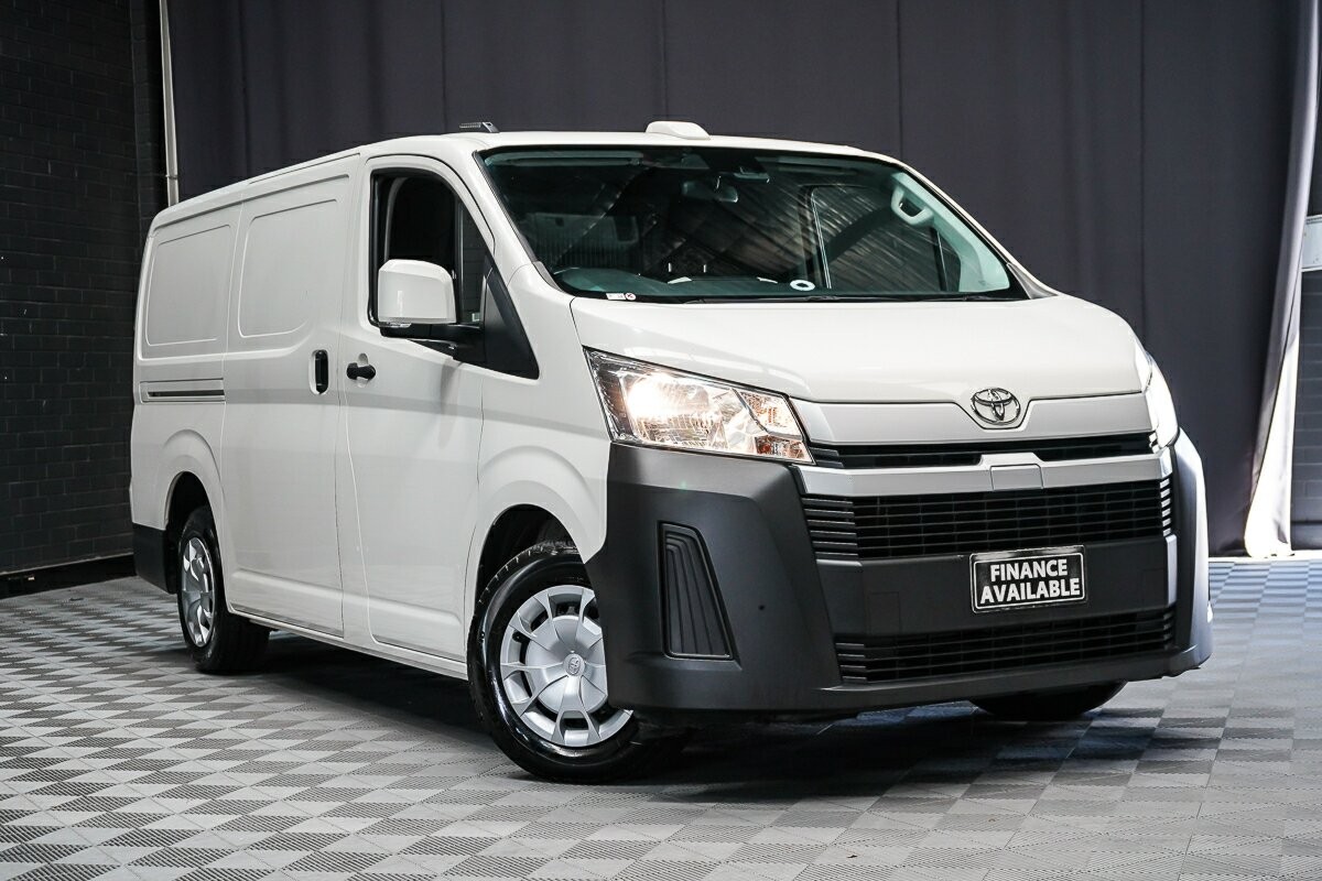 Toyota Hiace image 1