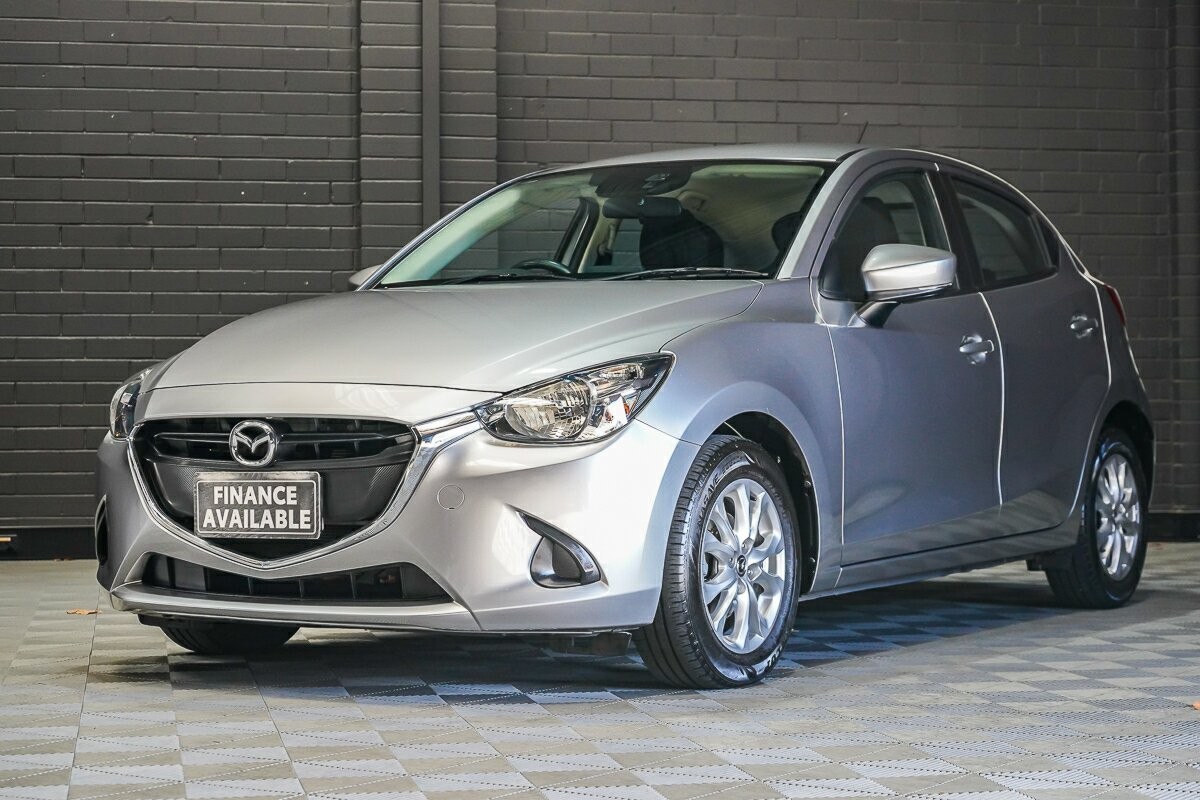 Mazda 2 image 4