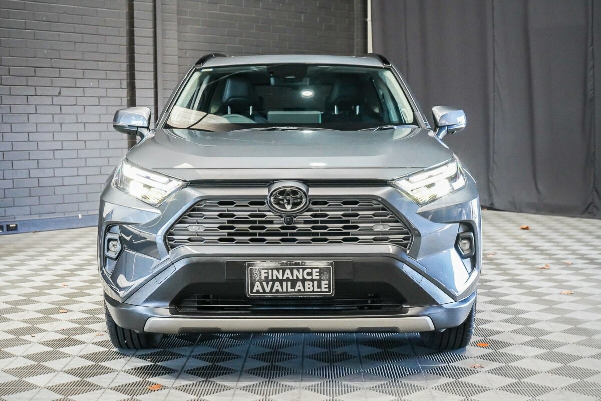 Toyota Rav4 image 3