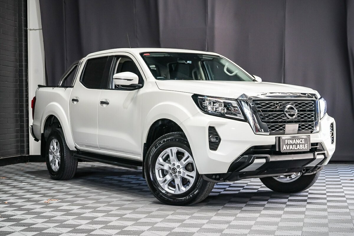 Nissan Navara image 1