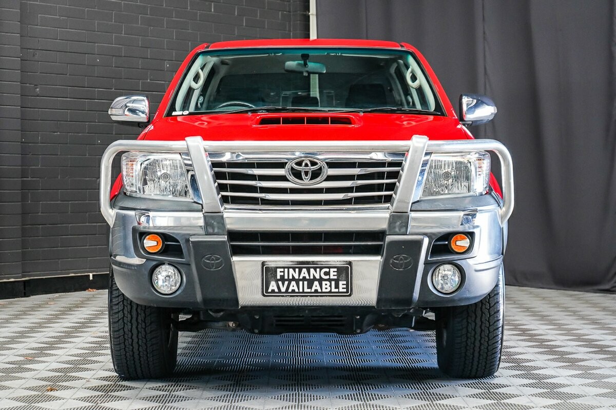 Toyota Hilux image 3