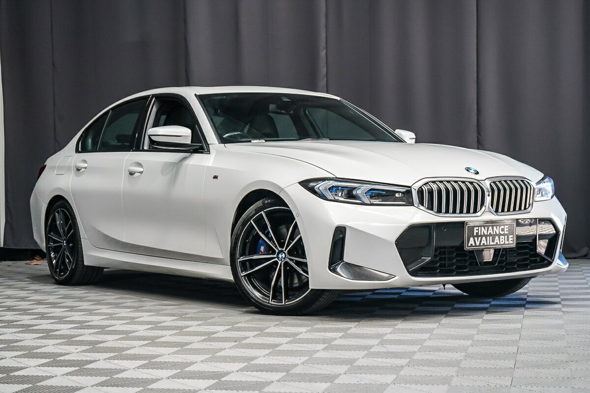 BMW 3 Series image 1