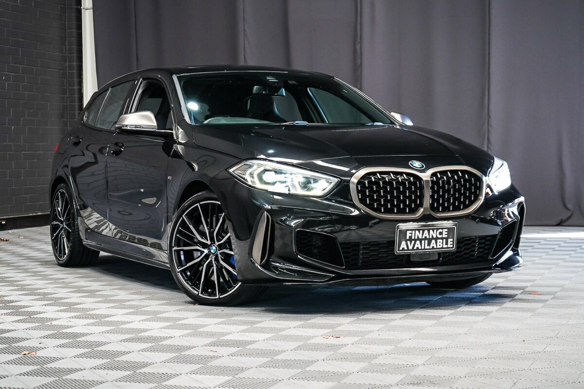 BMW 1 Series image 1