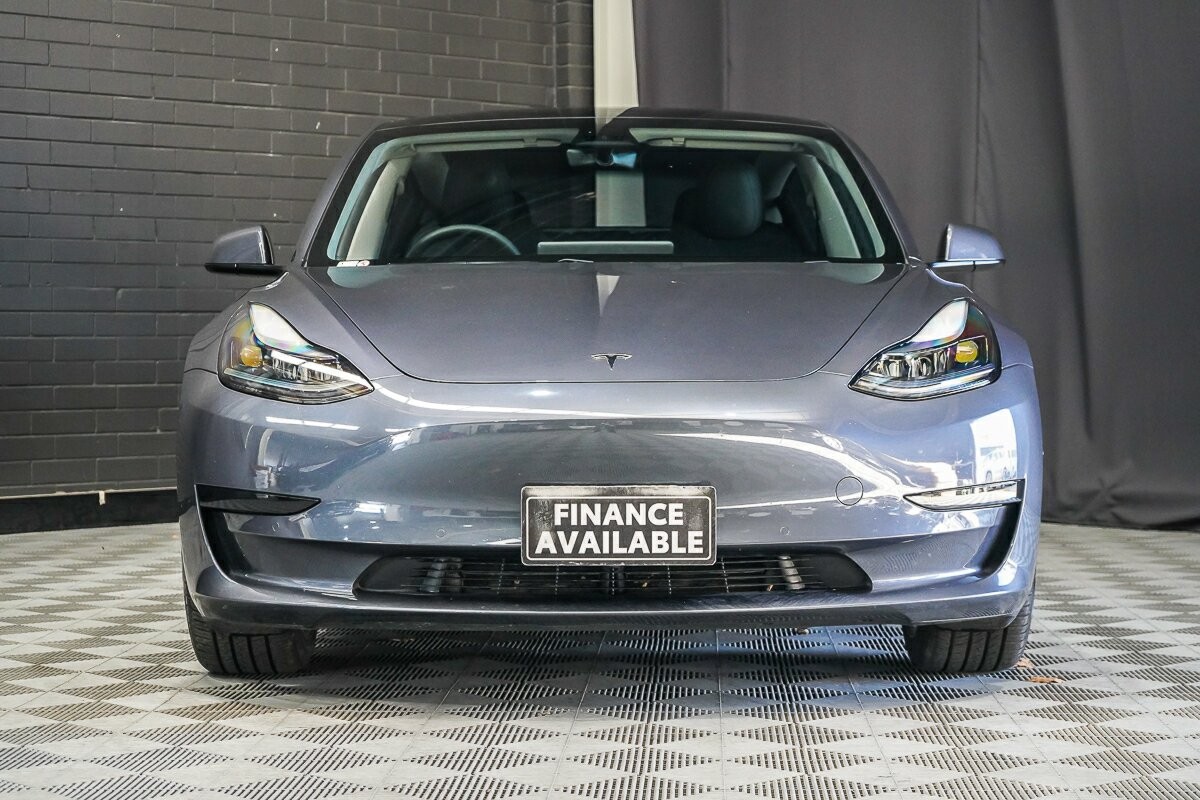 Tesla Model 3 image 3