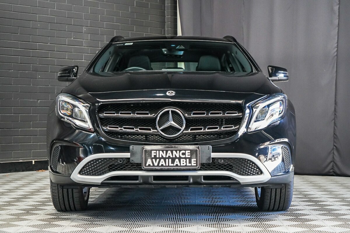 Mercedes Benz Gla-class image 3