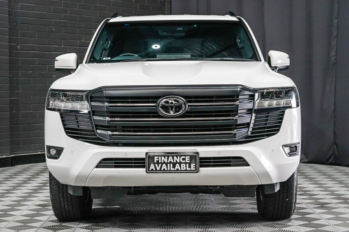 Toyota Landcruiser image 3