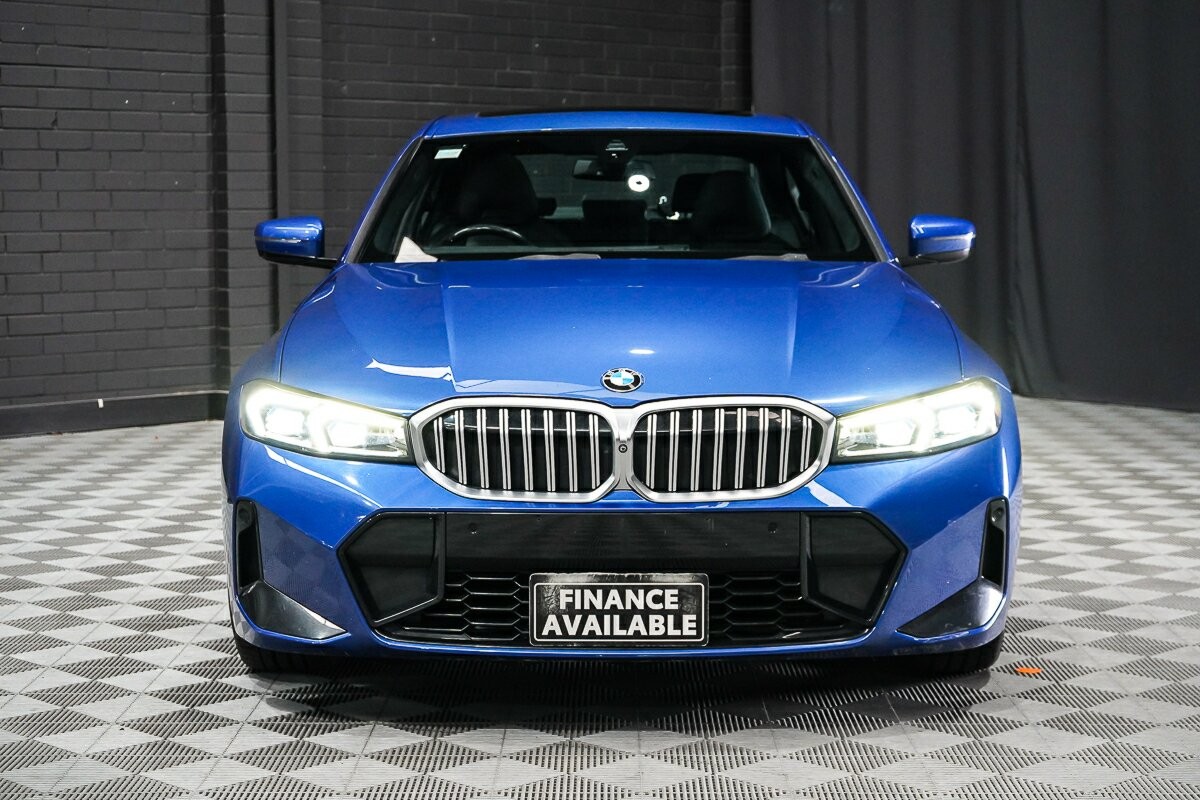 BMW 3 Series image 3